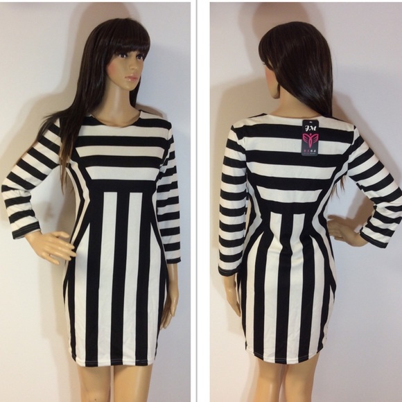 Boutique Dresses & Skirts - ADORABLE STRIPED BODY CON DRESS
